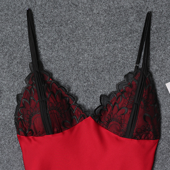 Keresztezett vállú hálóruha, szatén chiffon, vékony anyag, 101–120 g/m², gallér nélküli, ujjatlan