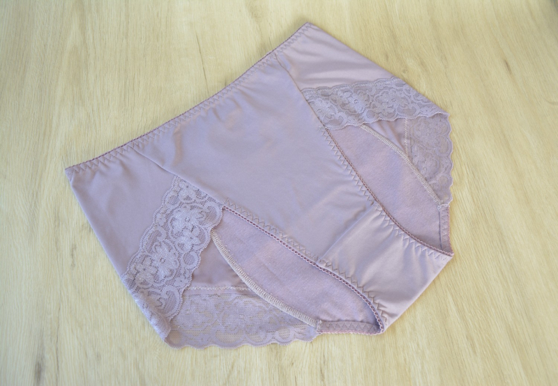 Ženske gaćice za menstruaciju s Milk Silk čipkom i pamukom, brzo sušenje, srednji pojas