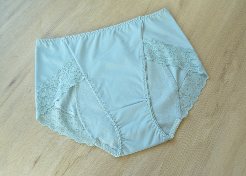 Ženske gaćice za menstruaciju s Milk Silk čipkom i pamukom, brzo sušenje, srednji pojas