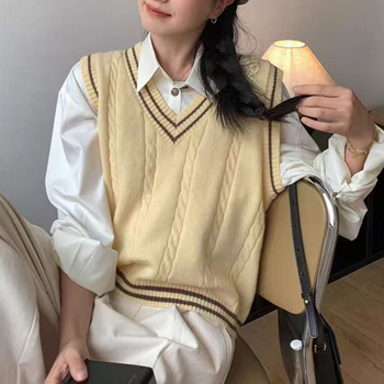 Ženski vest u stilu fakulteta, pleteni bez rukava s V-izrezom, prugasti uzorak, poliester, jesen 2024