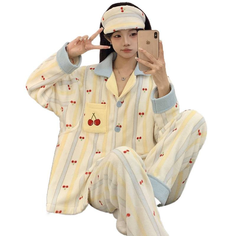 Майчин комплект: кардиган и пижама от коралов флийс Island velvet – зима 2025, 100% полиестер, екстра дебел 301–350 г/м², дълги ръкави, панталони