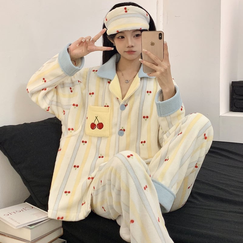 Майчин комплект: кардиган и пижама от коралов флийс Island velvet – зима 2025, 100% полиестер, екстра дебел 301–350 г/м², дълги ръкави, панталони