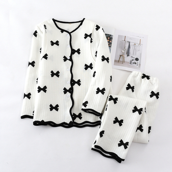 Пижамен комплект за кърмене от въздушно-памучна тъкан, топъл за есен-зима, дълги ръкави и дълги панталони, с отвори за кърмене