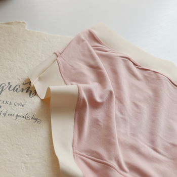 Chiloți de damă talie medie - tricot, fibră de celuloză regenerată, respirabile, căptușeală din viscose, culoare solidă