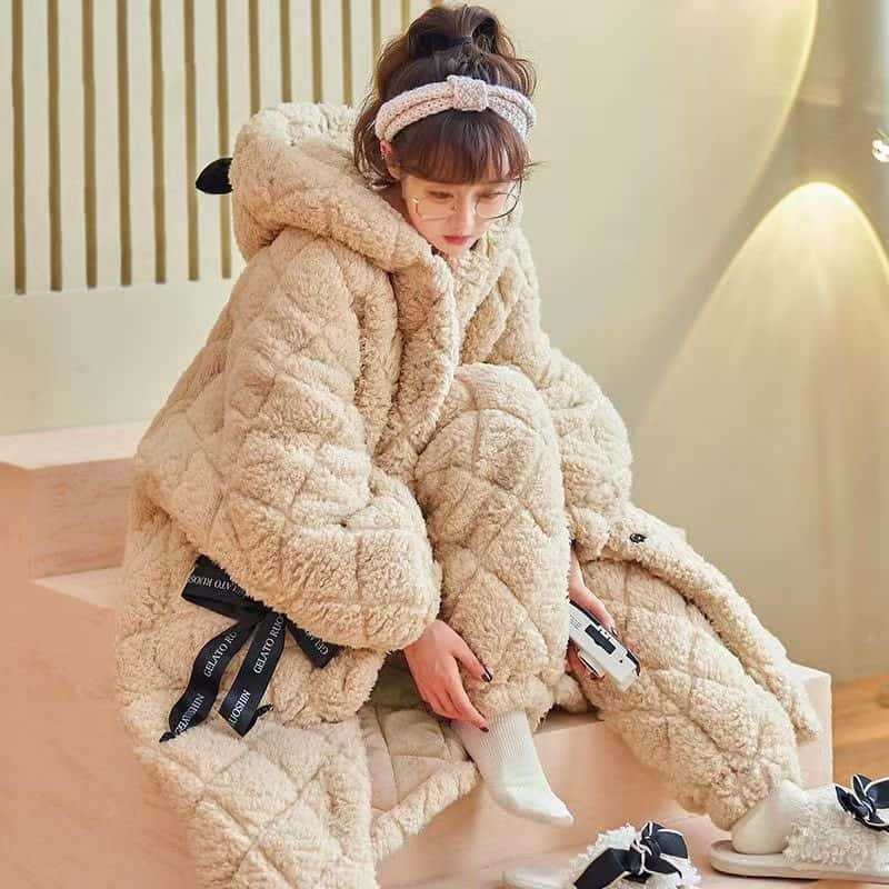 Flanel pijama set, debeli 351–400 g/m², preklopni ovratnik, dugi rukavi, 90–95% pamuk