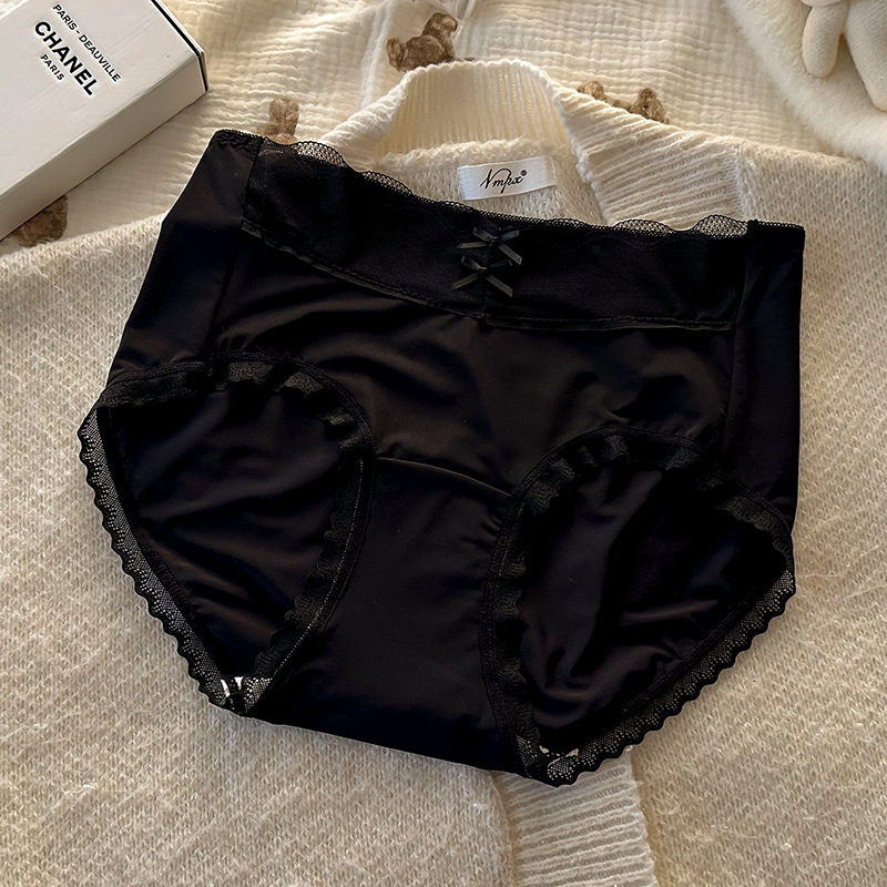 Ženske gaćice od ice silk, srednji pojas, glavni materijal: najlon, podstava prepona od pamuka, brzo se suše