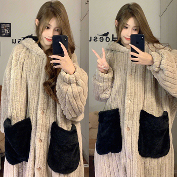 Flanel pijama set s debelim fleeceom, kapuljačom, dugim rukavima i dugim hlačama, poliester 95–100%, 201–250 g/m², zimski stil, siamski i bajkoviti stil