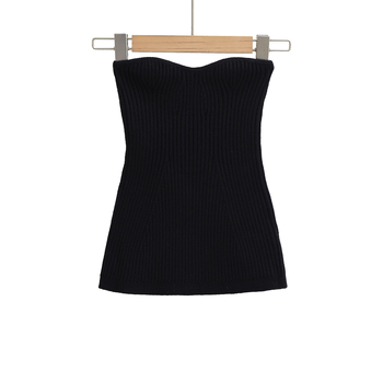 Top tubular tricotat, fără bretele, micro-elastic, lungime scurtă, țesătură poliester cu spandex (70–80% poliester)