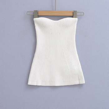 Top tubular tricotat, fără bretele, micro-elastic, lungime scurtă, țesătură poliester cu spandex (70–80% poliester)