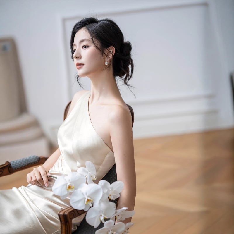 Формална вечерна рокля – дълга, без презрамки, средна талия, полиестер