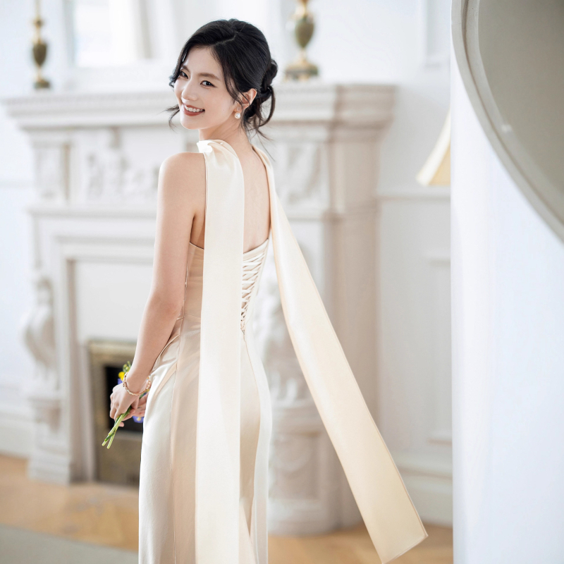 Формална вечерна рокля – дълга, без презрамки, средна талия, полиестер