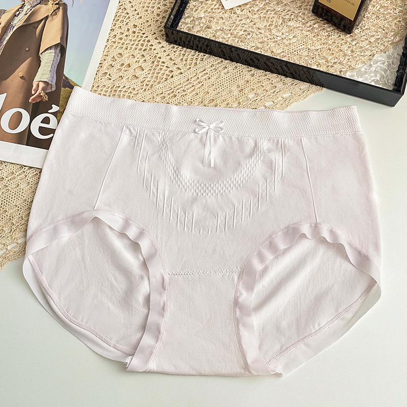 Bešivne ženske gaćice u plus veličini, jacquard materijal, udobne, visokim strukom, prianjaju uz bokove