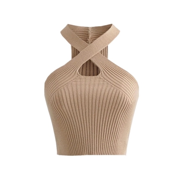 Kratki pleteni halter top s križnim vratom – uski kroj, kratka duljina