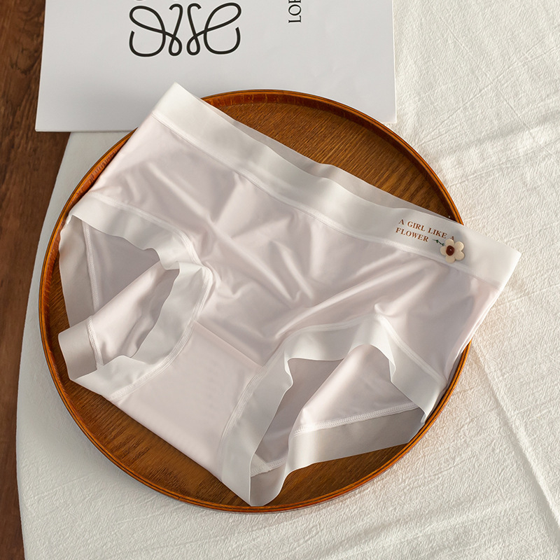 Ženske trokutaste gaćice, glavni materijal najlon, pamučna podstava, srednji pojas, patchwork tkanina