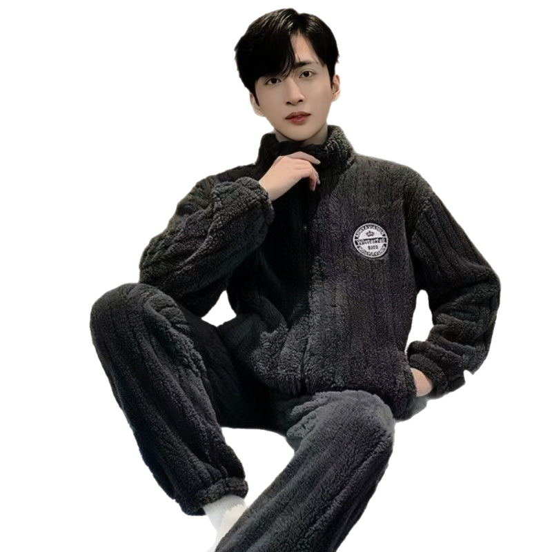 Férfi coral velúr lounge ruha, extra vastag téli pizsama szett álló gallérral és hosszú nadrággal, minimalistikus, laza otthoni viselet