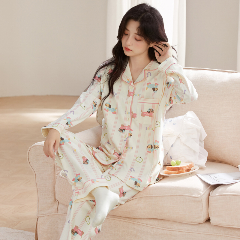 Po gimdymo naktiniai drabužiai maitinti su maitinančiu atvartu, medvilnė >95%, ilgos rankovės, anime spaudas