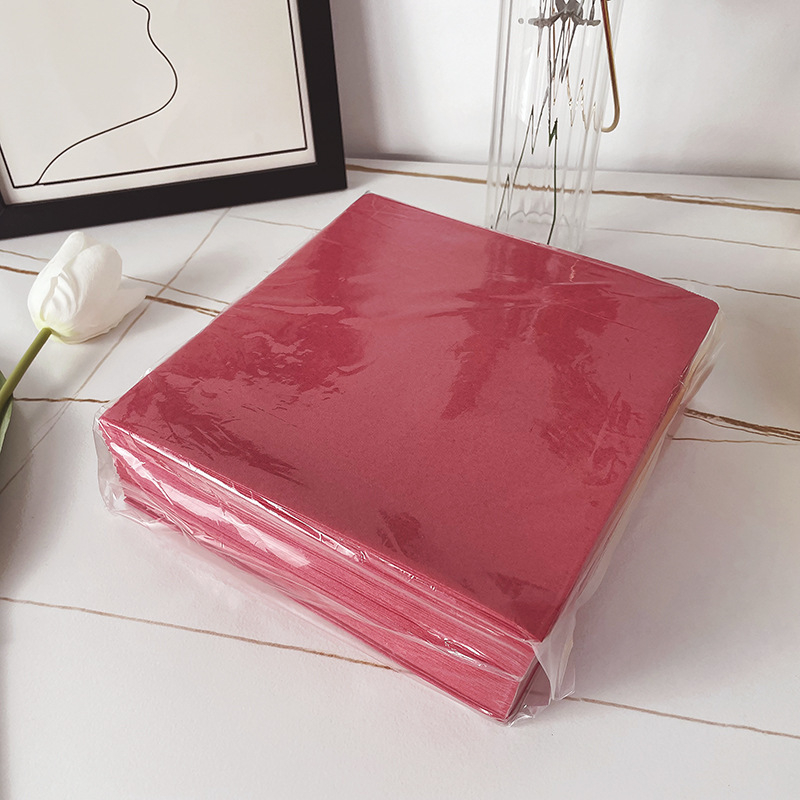 Kelin SBWCZ Dulkėms neturinčios servetėlės ir vienkartiniai stalų kilimėliai viešbučiams ir restoranams, iš virgin medienos pluošto celulozės, 50 lapų pakuotėje, vieno sluoksnio, bekvapės