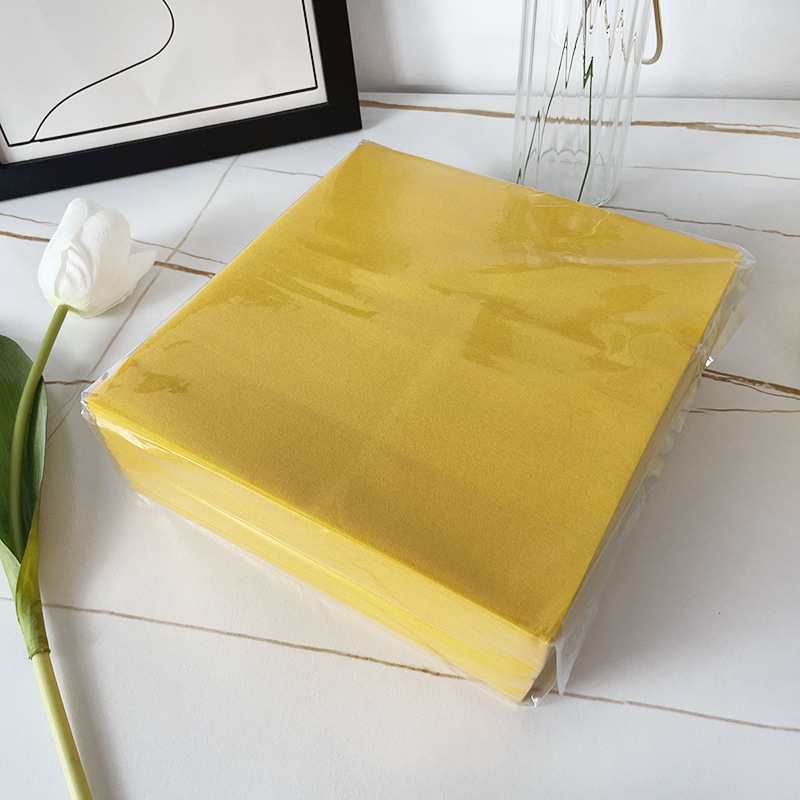 Kelin SBWCZ Dulkėms neturinčios servetėlės ir vienkartiniai stalų kilimėliai viešbučiams ir restoranams, iš virgin medienos pluošto celulozės, 50 lapų pakuotėje, vieno sluoksnio, bekvapės