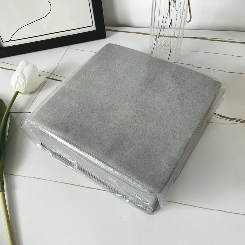 Kelin SBWCZ Dulkėms neturinčios servetėlės ir vienkartiniai stalų kilimėliai viešbučiams ir restoranams, iš virgin medienos pluošto celulozės, 50 lapų pakuotėje, vieno sluoksnio, bekvapės