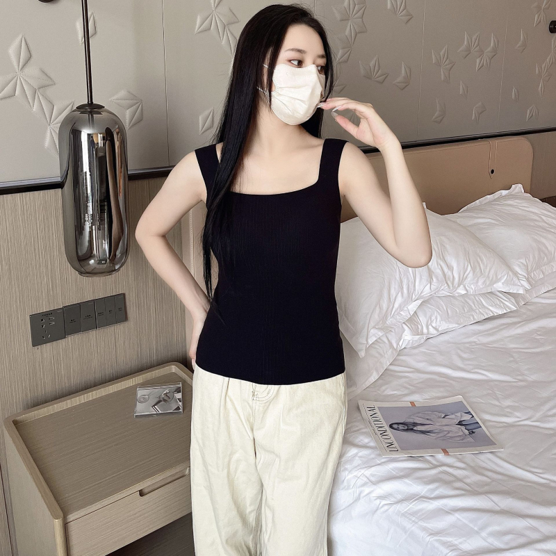 Ženska termalna vest s integriranom košaricom za grudi, troje slojeva tkanine, debljina 201–250 g/m2, glavni materijal: najlon, oblikuje tijelo i zadržava toplinu