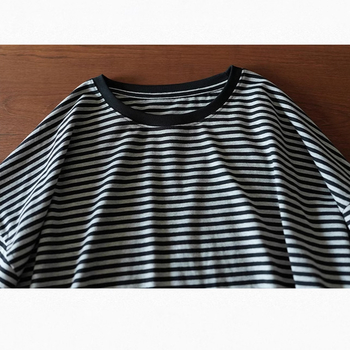 Moteriški dryžuoti marškinėliai su ilgomis rankovėmis, apvalia iškirpte, laisvas kirpimas, medvilnės-elastano mišinys