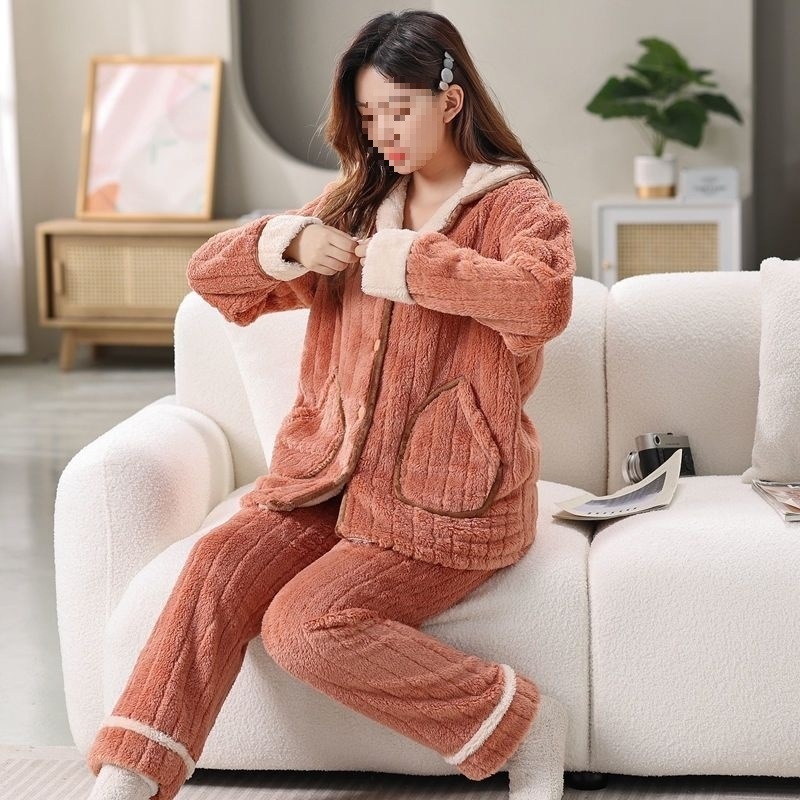 Kaheosaline pijamapaar TR-kangast, polosärk, 3/4 varrukad