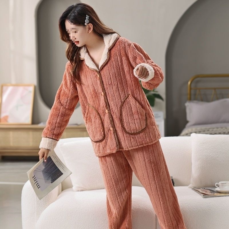 Kaheosaline pijamapaar TR-kangast, polosärk, 3/4 varrukad