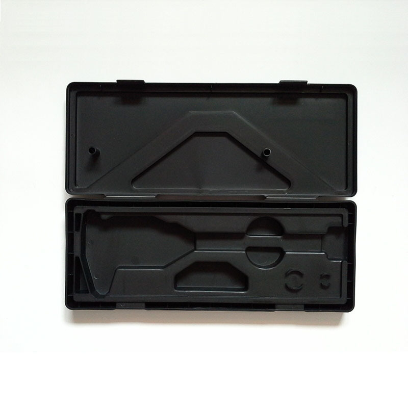 Калибър с индикатор в пластмасова кутия, обхват 0-150/0-200/0-300 мм