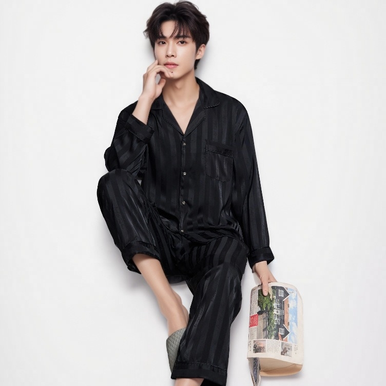 Set de pijamale pentru bărbați Ice Silk: cardigan în dungă cu mâneci lungi și pantaloni, confortabil pentru casă