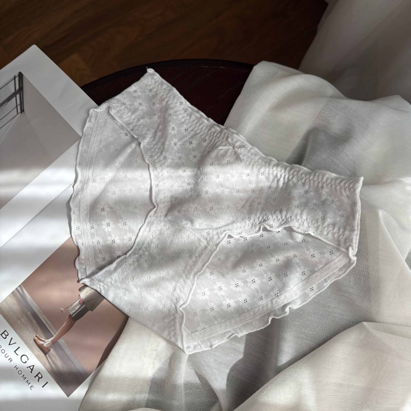 Chiloți pentru fete din nailon 80–90%, respirabili și uscare rapidă, imprimeu tridimensional pe plasă subțire, talie medie