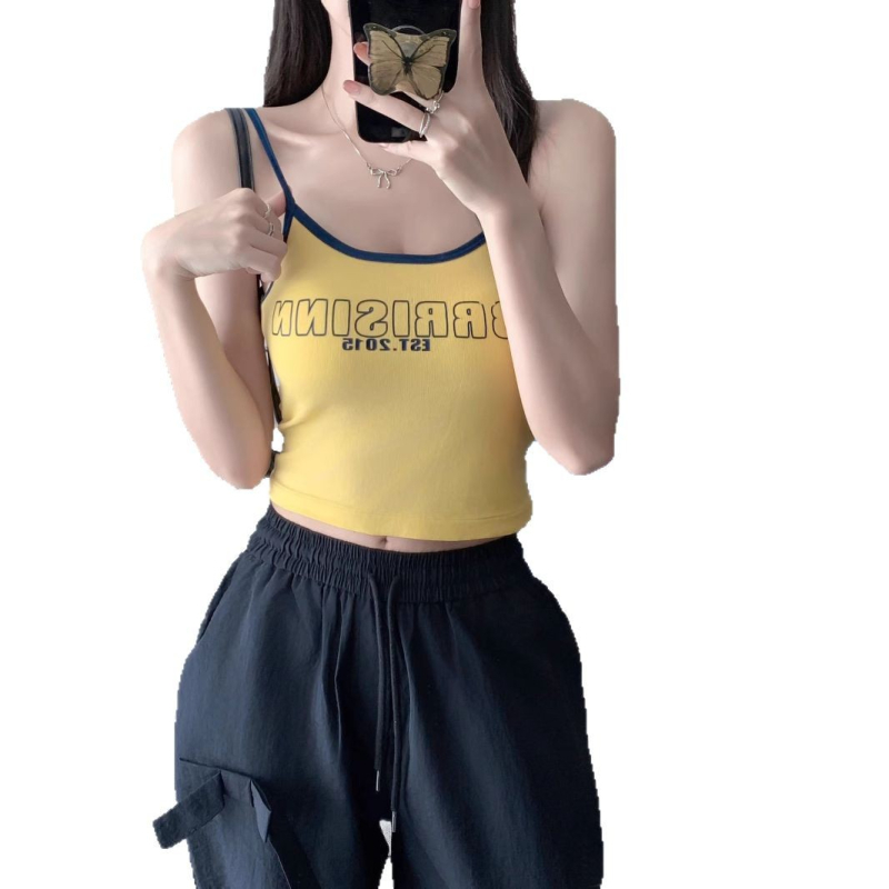 Tank top u korejskom stilu, print s slovima, uski kroj, vrlo kratka duljina.