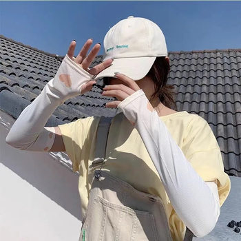 Градиентни Ice Silk ръкави за момичета - защита за ръката и предмишницата, мотив сърце, лято, 81–95% Ice Silk (полиестер) и ≤10% спандекс