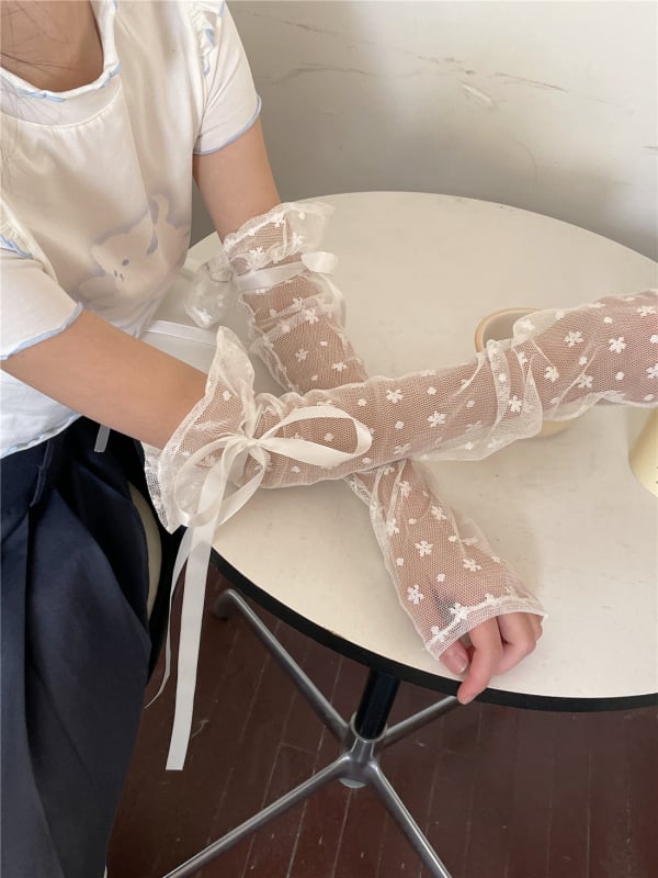 Oversleeves csipke és chiffon részletekkel, virágos szalag, napvédő, Nylon, 50–70% fő anyag, PATTKIN, Tavasz-Nyár 2023