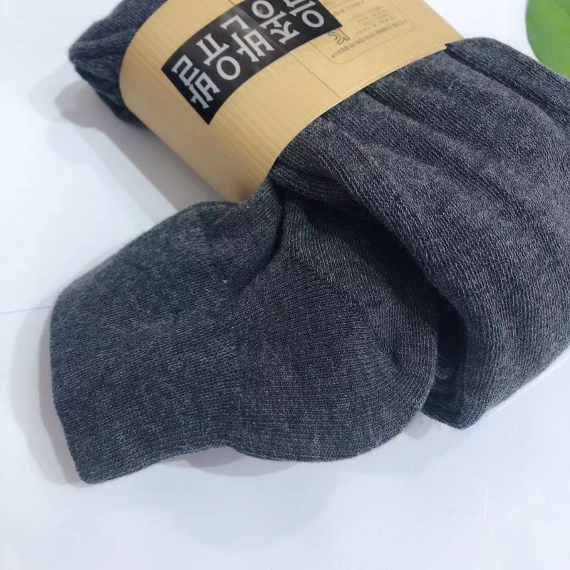 Lábfejes harisnya kevert anyagból, egyszínű, izzadság-elnyelő, rugalmas, karcsú fazon