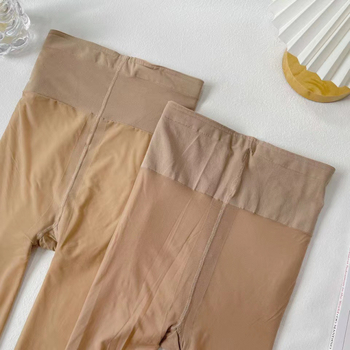 Βελούρι καλσόν με διαμόρφωση και ζεστασιά — μήκος 9/10, 91% σπάντεξ, χοντρή ύφανση, ανύψωση γοφών