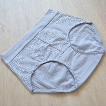 Женско менструално бельо от памук с дантела, райе, висока талия; основна материя: памук 95%, чатал: 100% памук