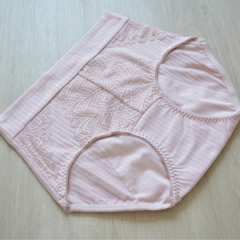 Женско менструално бельо от памук с дантела, райе, висока талия; основна материя: памук 95%, чатал: 100% памук