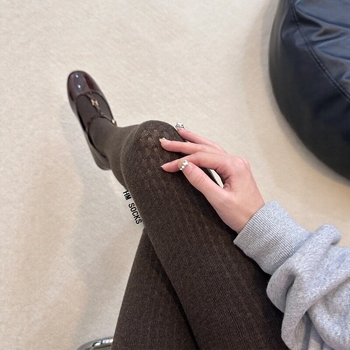 Καλσόν από νάιλον με φλοράλ μοτίβο, λεπτά, αόρατα, αντιτριβής