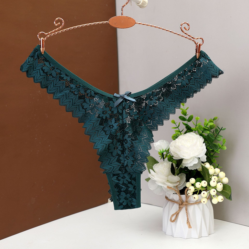 Moterų nėrinių tanga su vidurio liemens, gėlių raštas, megztas audinys; pagrindinė medžiaga: nailonas, intymioji įdaila iš medvilnės