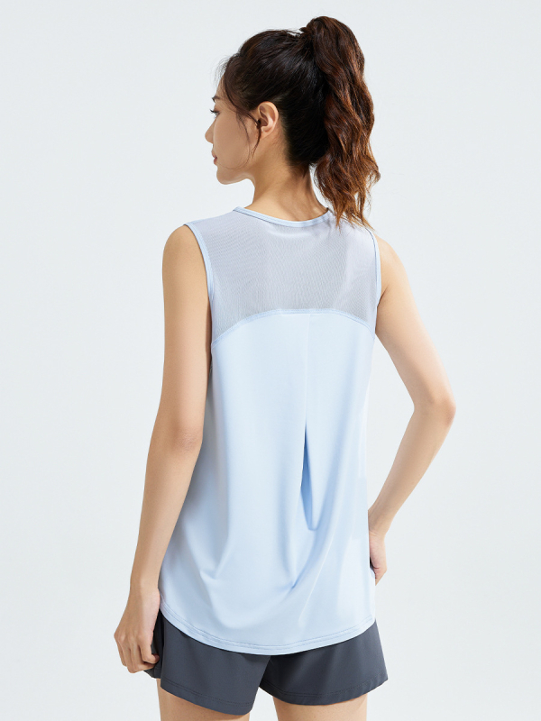 Női lélegző, ujjatlan mellény hálós hátsó résszel, laza szabású; poliészter szálas anyag; 88% poliészter