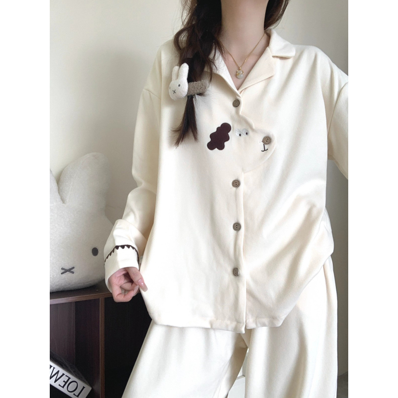 Set de pijamale pentru femei – model brodat, stil drăguț, poliester 90–95%, guler rever