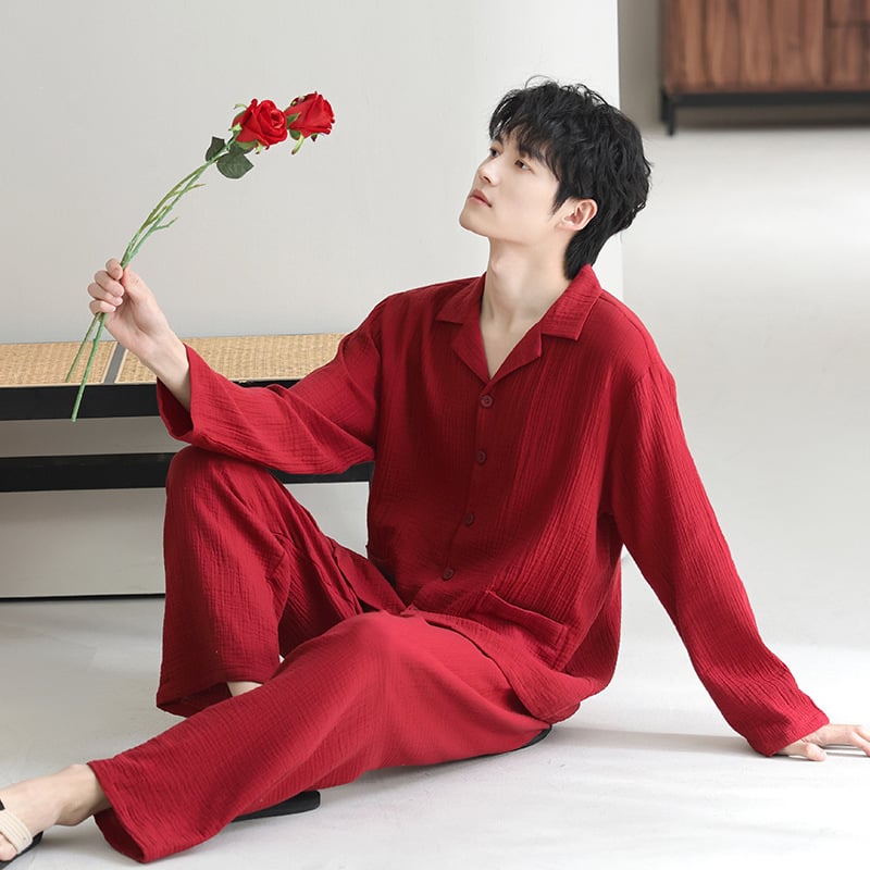 Muški pidžama u kardigan stilu, 100% pamuk, reverasti ovratnik, dugi rukavi, srednje težine 141-160 g/m², prozračan i udoban za dom i vanjsku upotrebu, pogodna za proljeće i jesen.