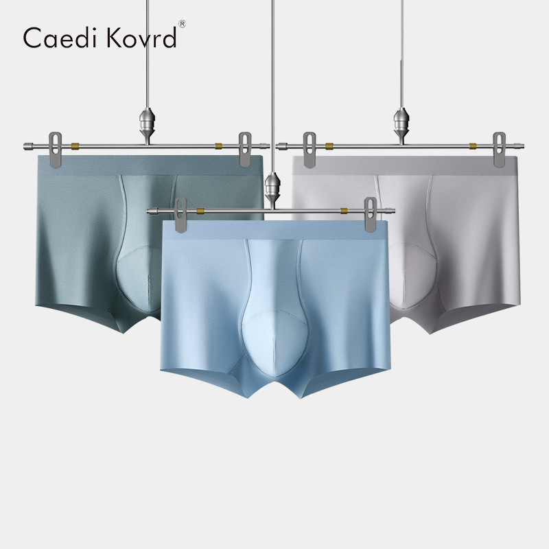 Vyriskos apatiniai su U‑forma kišene, be siūlių, kvėpuojantys, Modal 90% audinys, tarpvietės įdaila viskozė 95%