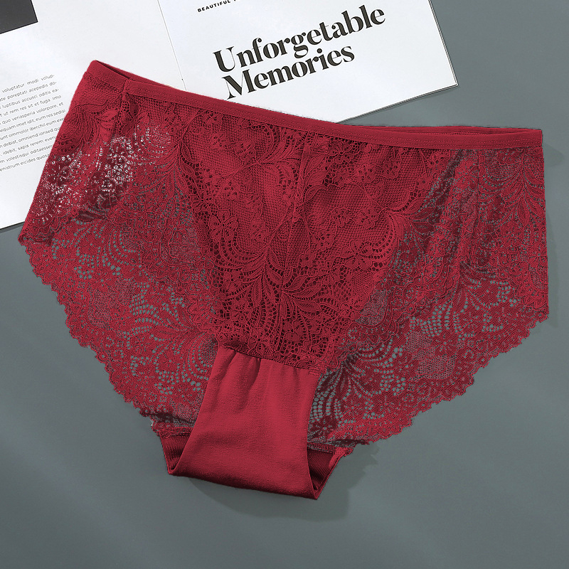 Ženske čipkaste gaćice plus veličine, srednja visina struka, prozračna pamučna podstava.