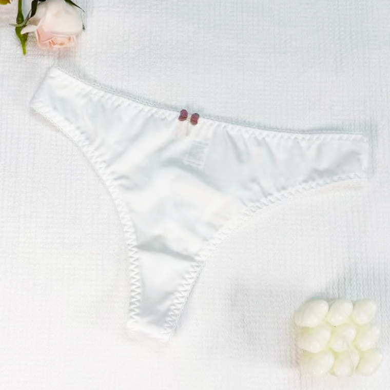 Nailoninės tangos kelnaitės, kvėpuojančios, greitai džiūstantys, žemas liemuo, medvilnės įdėklas