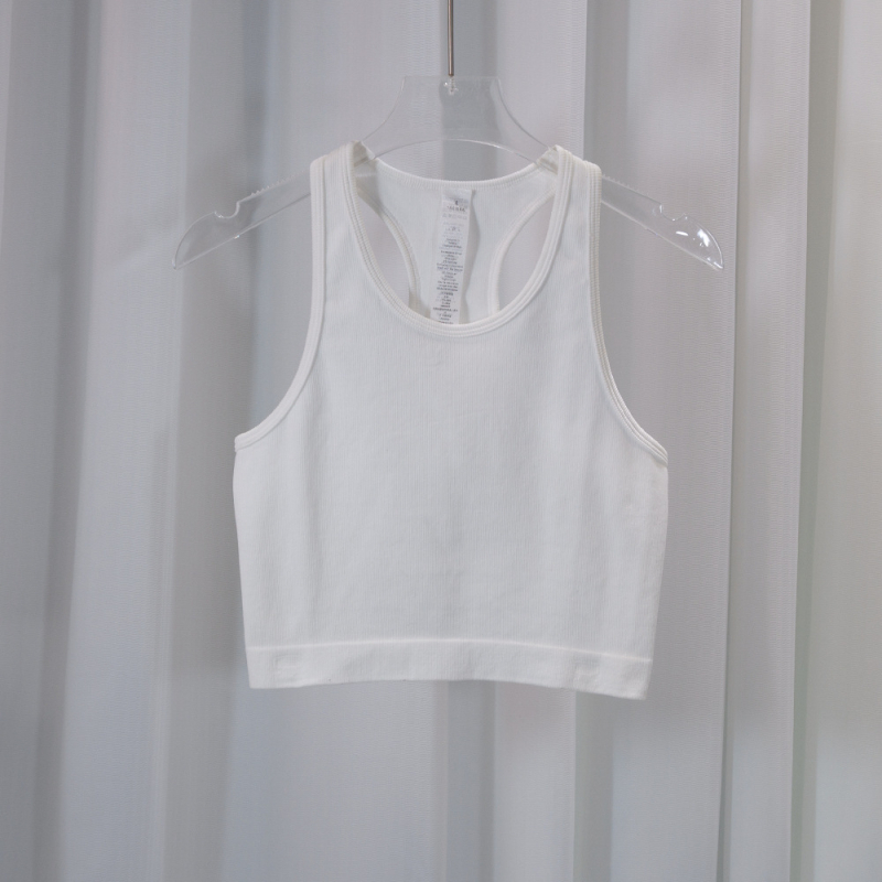 Női rövid, varrásmentes sportos top — gyorsan száradó, alap- és külső rétegként is használható, Nylon + Spandex 95/5, rövid fazon 35,5–41,5 cm, Ősz 2025