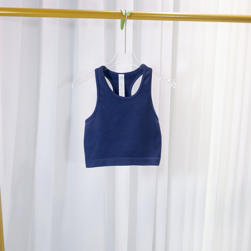 Női rövid, varrásmentes sportos top — gyorsan száradó, alap- és külső rétegként is használható, Nylon + Spandex 95/5, rövid fazon 35,5–41,5 cm, Ősz 2025