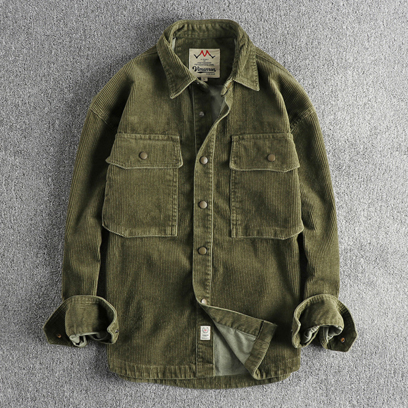 Muška košulja od korduroja, debeli zimski model, dugi rukav, slobodan kroj, džepovi s patch detaljima, šiljasti ovratnik, 100% pamuk
