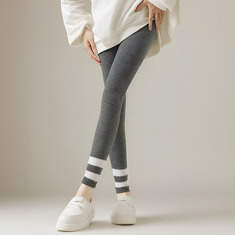 Najlon leggings s visokom elastičnošću, 90–95% najlona, debeli materijal, uski kroj