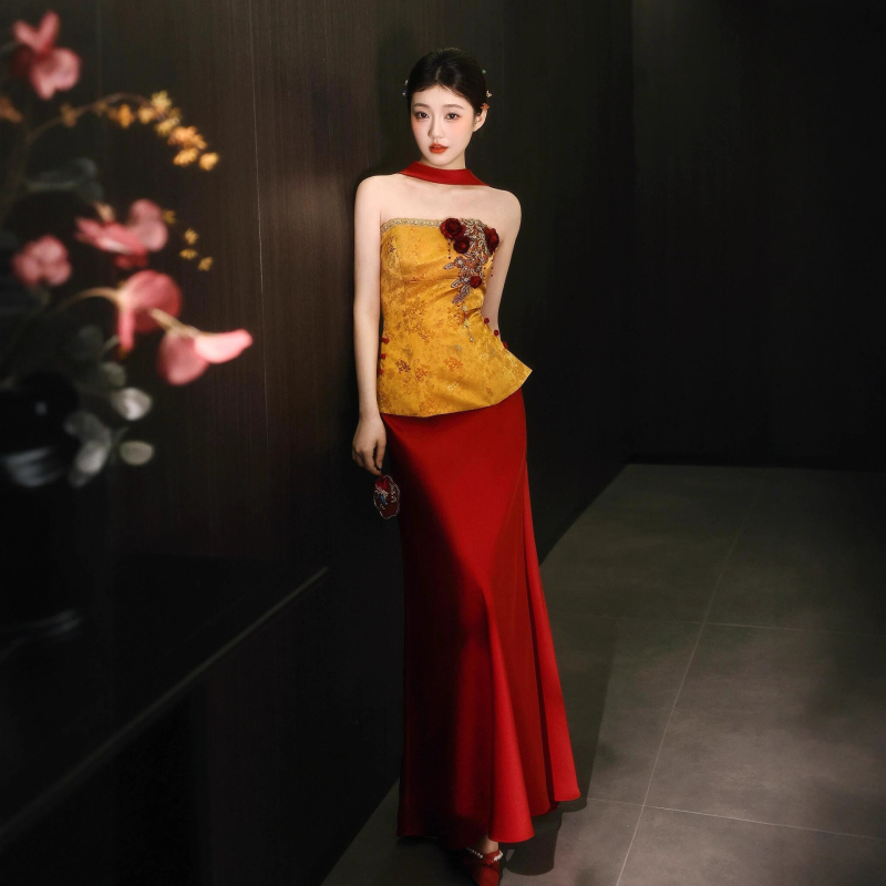 Булчинска рокля с А-образен силует, висока талия, без ръкави, дълга пола